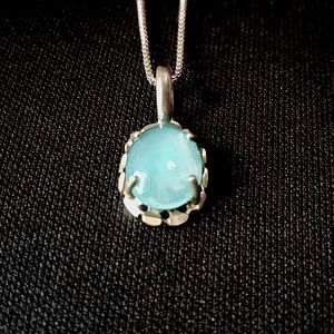 Rare Vintage Cats Eye Aquamarine sterling necklace pendant.